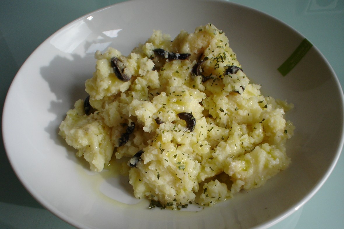 puré de patatas con castañas y olivas