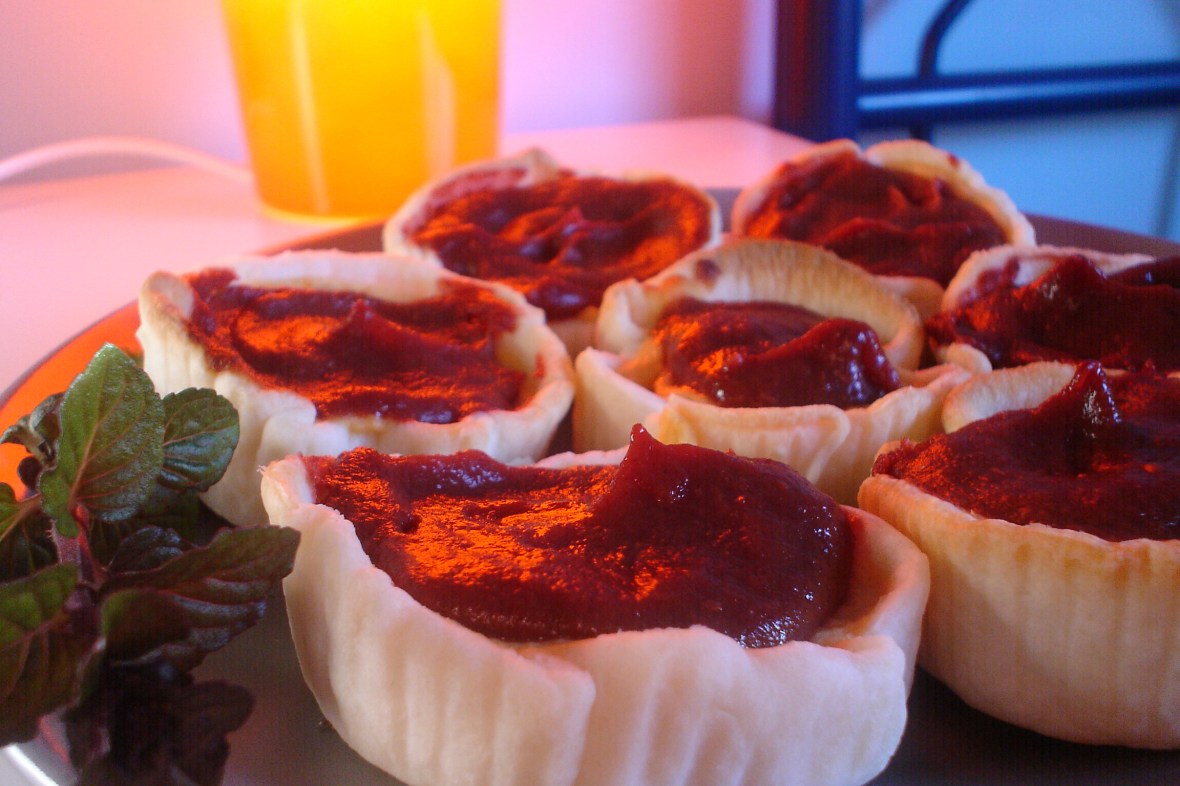 tartaletas de ciruela y membrillo